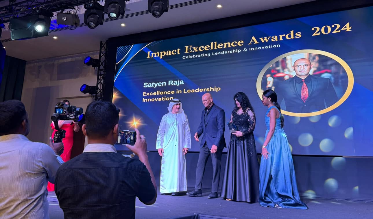 Satyen teaching at EO event